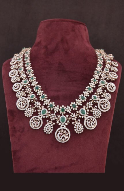 Emerald diamond studded Necklace