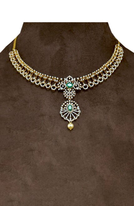 Luminous Gold Diamond Necklace