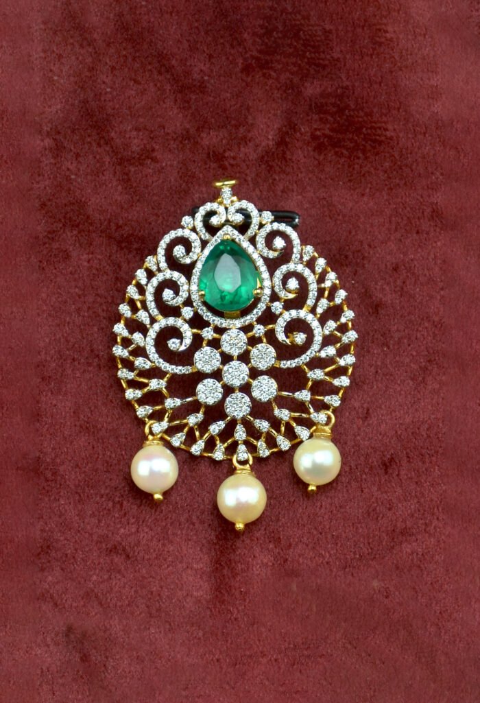 Traditional diamond and emerald Pendant