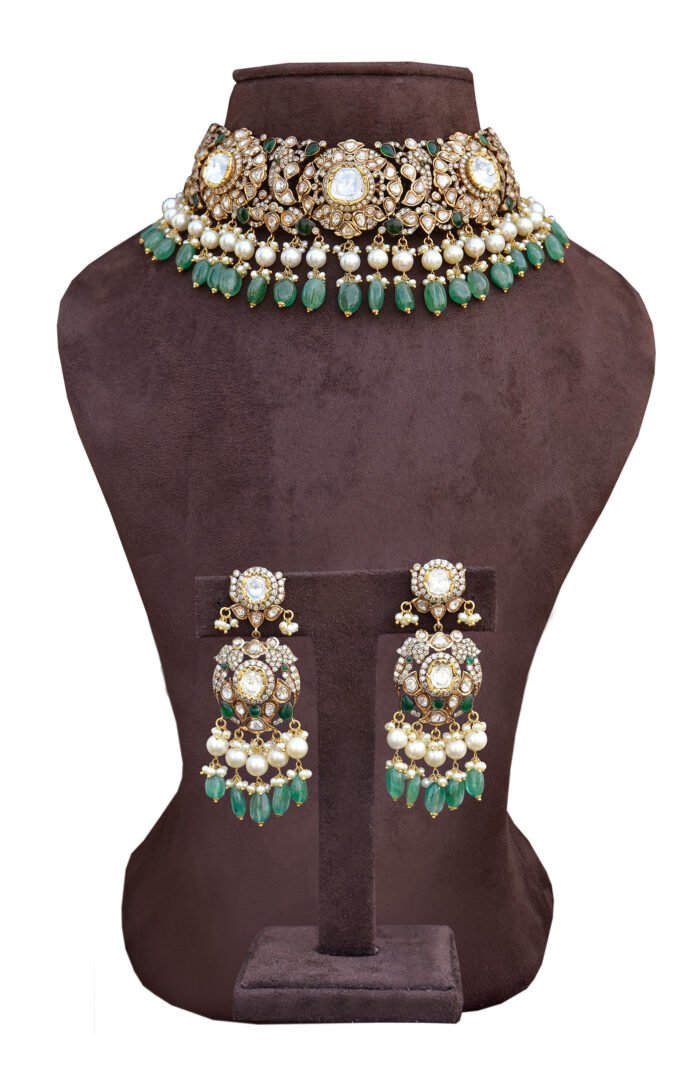 Traditional Kundan Necklace Set With Earrings