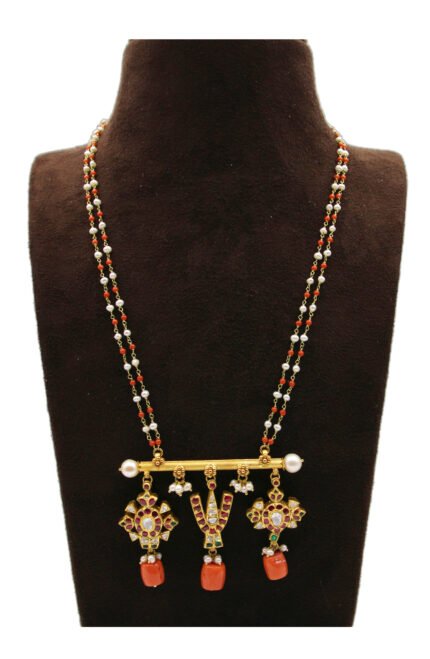 Shanku Chakra Kundan Necklace